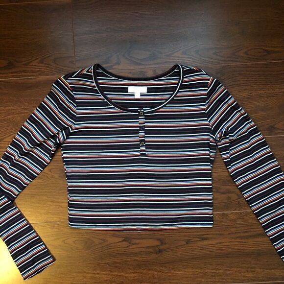 Target Colsie Long Sleeve Crop Top Size Medium - Picture 2 of 6